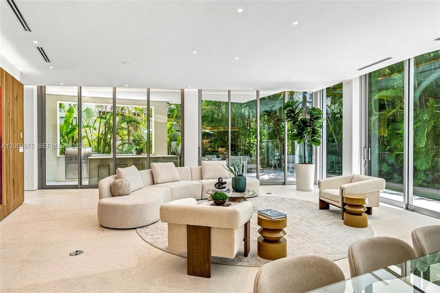 Exterior details and patio area of a home in , Miami (Image 26).