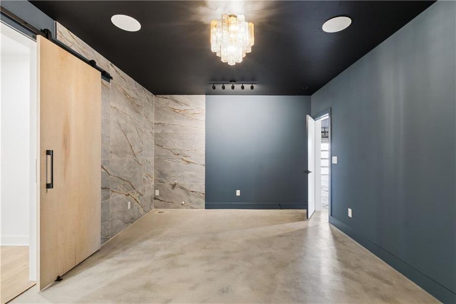 Spacious, unfurnished interior of a new home in , Roswell (Image 54).