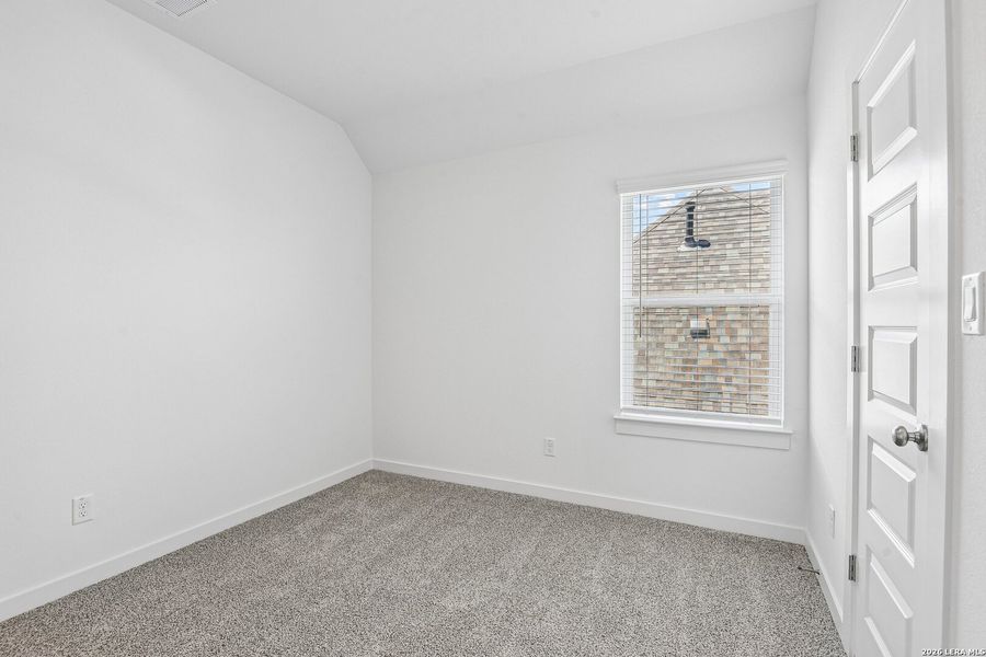 Spacious, unfurnished interior of a new home in Legacy at Lake Dunlap, New Braunfels (Image 23).