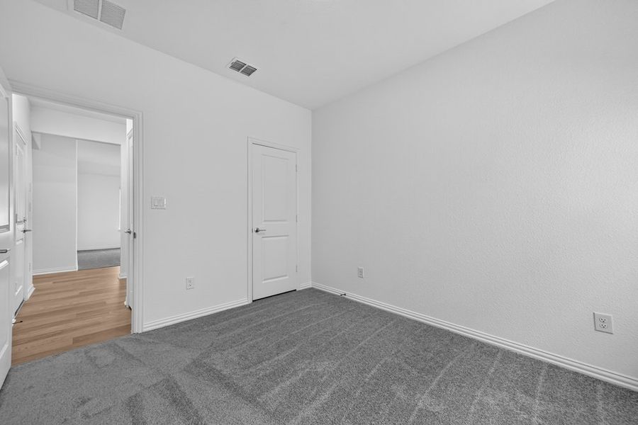 Spacious, unfurnished interior of a new home in Parks at Foster Crossing, Anna (Image 28).