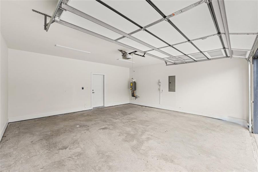 Spacious, unfurnished interior of a new home in , Dallas (Image 15). Spacious, unfurnished interior of a new home in , Dallas (Image 15).