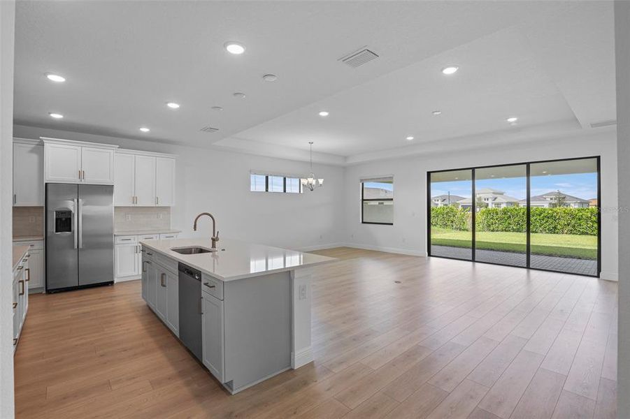 Spacious, unfurnished interior of a new home in Cresswind Lakewood Ranch, Lakewood Ranch (Image 33). Spacious, unfurnished interior of a new home in Cresswind Lakewood Ranch, Lakewood Ranch (Image 33).