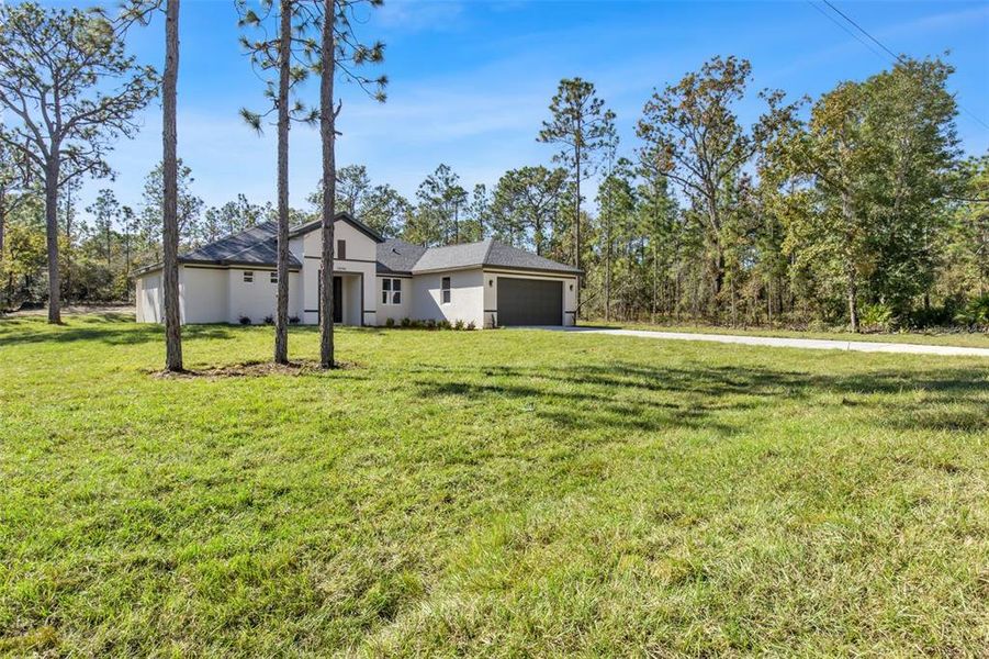Exterior details and patio area of a home in , Weeki Wachee (Image 48). Exterior details and patio area of a home in , Weeki Wachee (Image 48).
