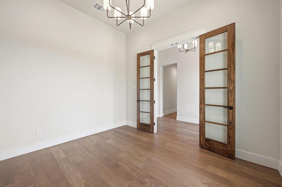 Spacious, unfurnished interior of a new home in Aledo Heights - Aledo ISD, Annetta (Image 21).