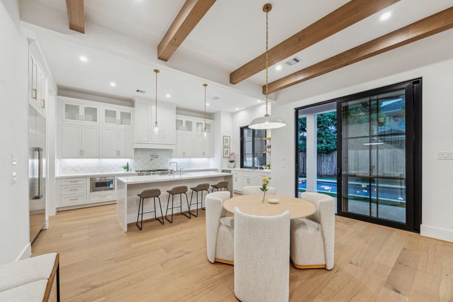 *PHOTOS OF A PREVIOUSLY BUILT HOME * SELECTIONS MAY VARY * PHOTOS SHOW THE SAME FLOOR PLAN AND/ALTERNATIVE FINISHES* PLEASE USE THIS AS A GUIDE ONLY. *PHOTOS OF A PREVIOUSLY BUILT HOME * SELECTIONS MAY VARY * PHOTOS SHOW THE SAME FLOOR PLAN AND/ALTERNATIVE FINISHES* PLEASE USE THIS AS A GUIDE ONLY.