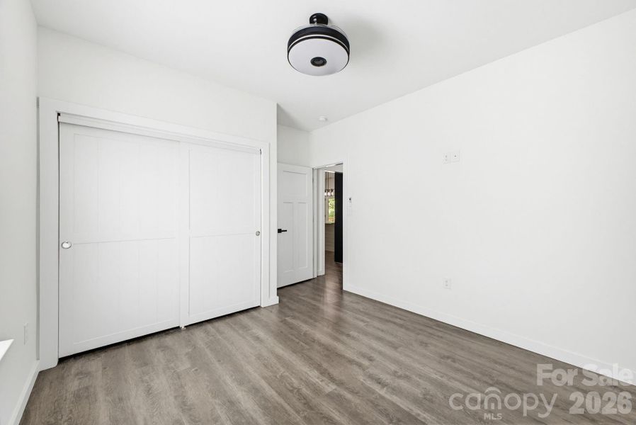 Spacious, unfurnished interior of a new home in , Hickory (Image 22).