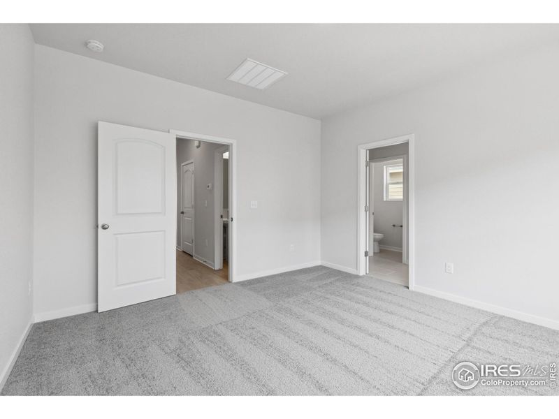 Spacious, unfurnished interior of a new home in , Loveland (Image 28).