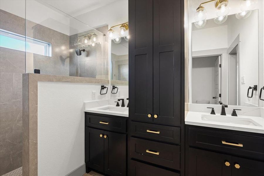 Furnished interior view inside a new home in , Tolar (Image 26). Furnished interior view inside a new home in , Tolar (Image 26).