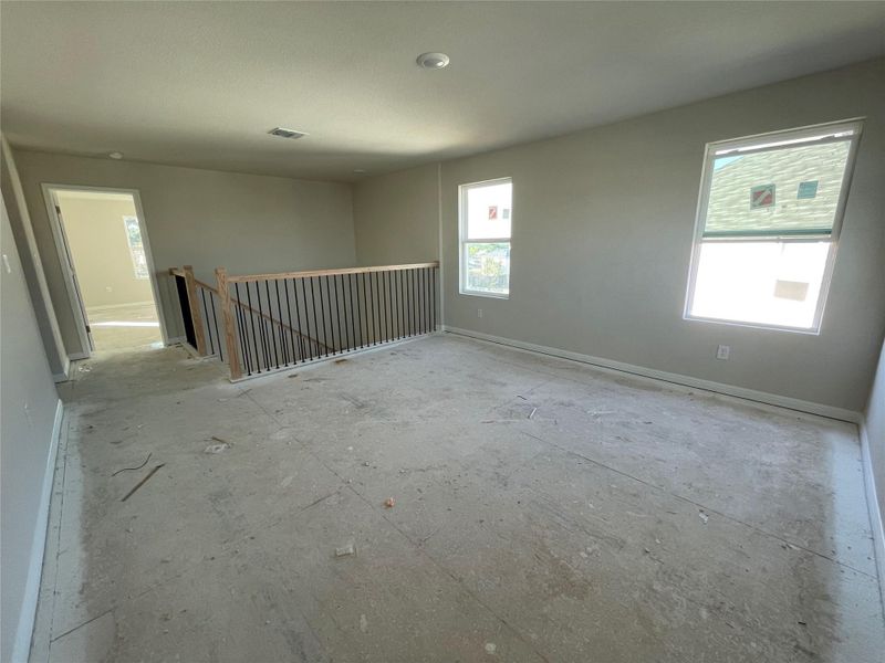Spacious, unfurnished interior of a new home in Covered Bridge, Hutto (Image 31). Spacious, unfurnished interior of a new home in Covered Bridge, Hutto (Image 31).