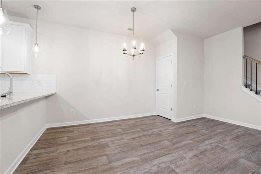 Spacious, unfurnished interior of a new home in Parkway James, Snellville (Image 9).
