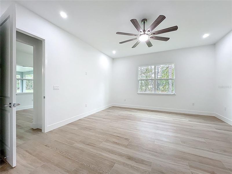 Spacious, unfurnished interior of a new home in , Brooksville (Image 31).