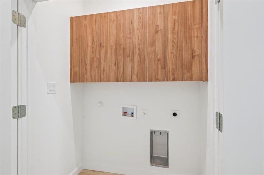 Spacious, unfurnished interior of a new home in , Dallas (Image 25).