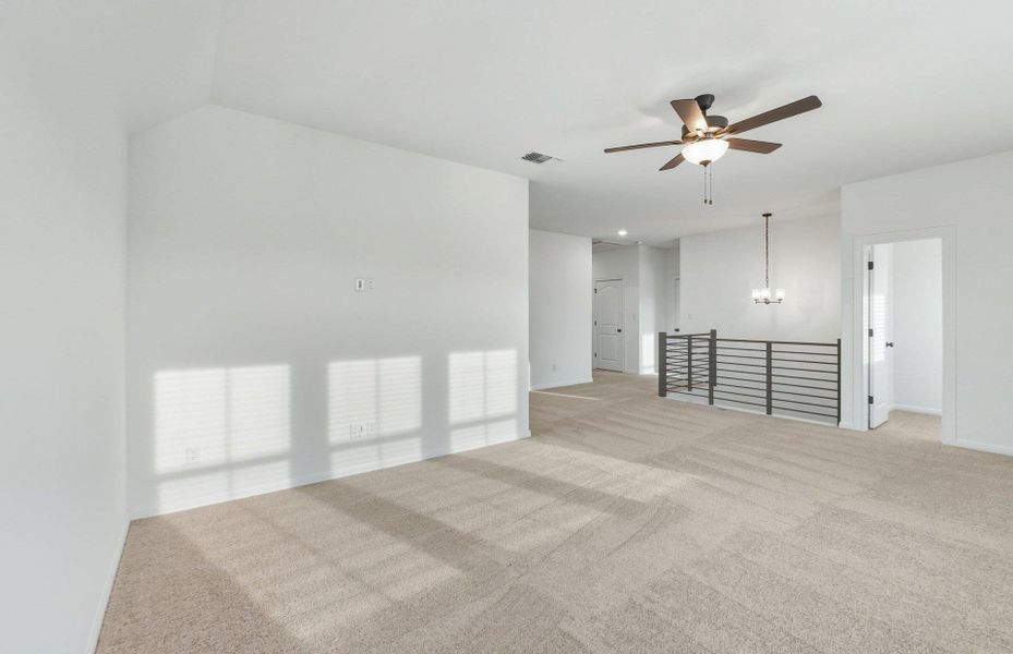 Spacious, unfurnished interior of a new home in Saddleback at Santa Rita Ranch, Liberty Hill (Image 14).