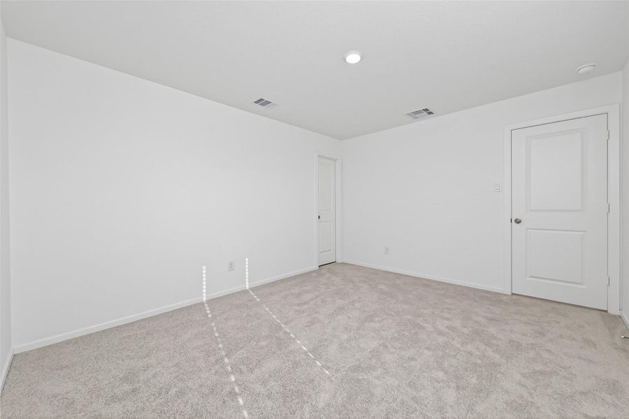 Spacious, unfurnished interior of a new home in , Houston (Image 25).