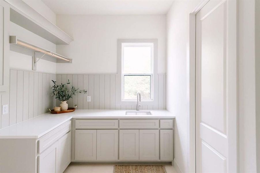 Furnished interior view inside a new home in , Weatherford (Image 8).