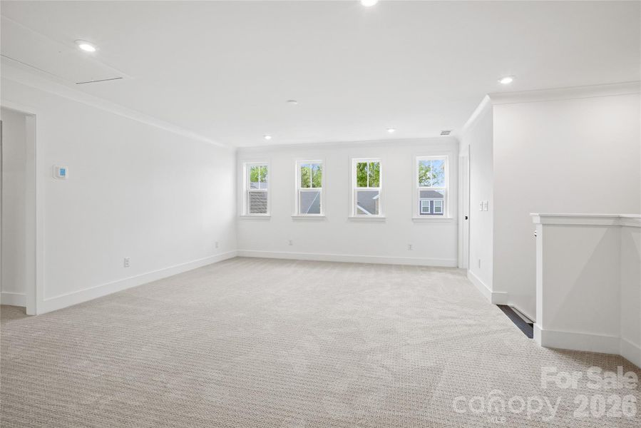 Spacious, unfurnished interior of a new home in Parkside Crossing, Charlotte (Image 16).