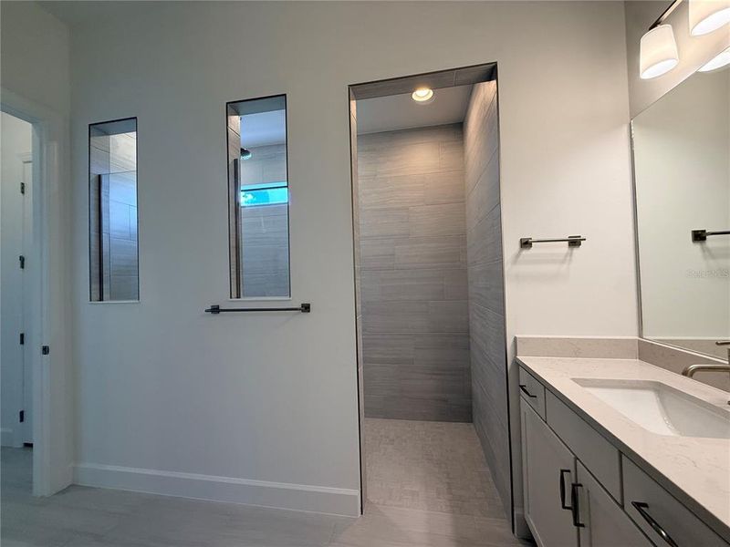 Furnished interior view inside a new home in Del Webb Catalina, Lakewood Ranch (Image 13).
