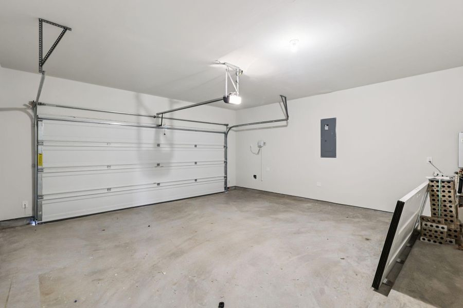 Spacious, unfurnished interior of a new home in Riviera Pines - Classic Series, Huffman (Image 39). Spacious, unfurnished interior of a new home in Riviera Pines - Classic Series, Huffman (Image 39).