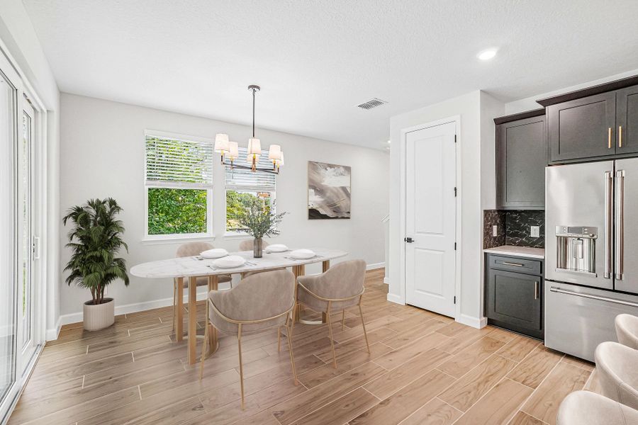 Virtually staged dining room space