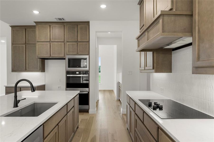 17. 130 Meadow - Kitchen (3) 17. 130 Meadow - Kitchen (3)