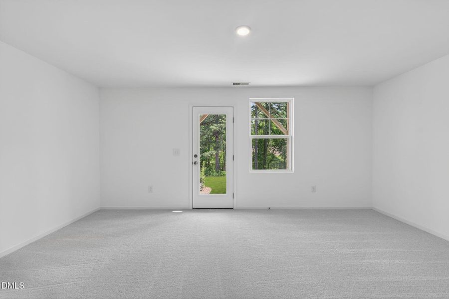 11_3212_Gypsum_Dr_Durham_NC_27703-Living