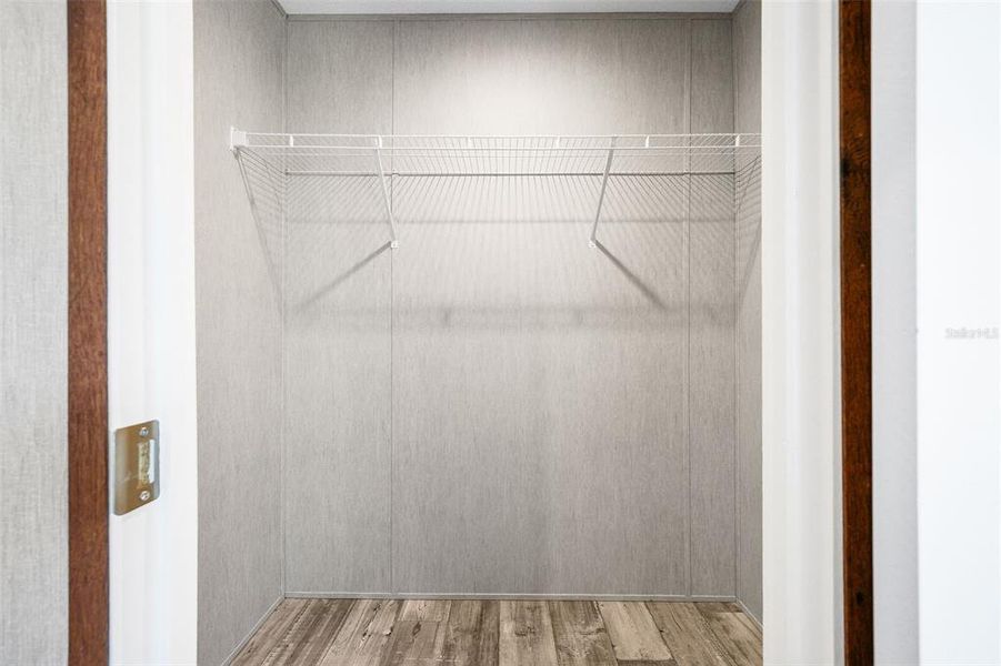 Spacious, unfurnished interior of a new home in , Bronson (Image 27).