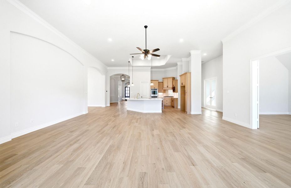 Spacious, unfurnished interior of a new home in Artavia 70′, Conroe (Image 50).