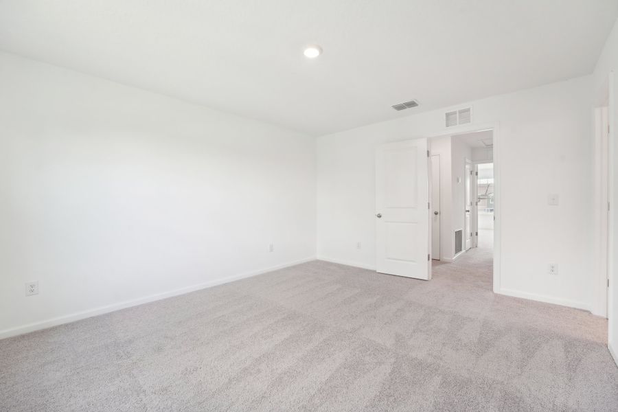 Representative unfurnished interior of a home built from the Nebula by Starlight Homes in Aster Towns, Summerville (Image 16).