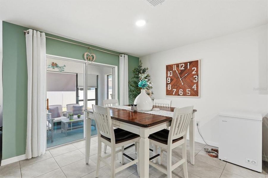 Furnished interior view inside a new home in Autumn Glen, Belleview (Image 17). Furnished interior view inside a new home in Autumn Glen, Belleview (Image 17).