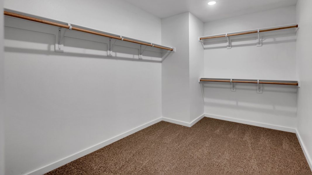 Spacious, unfurnished interior of a new home in Terra Vista, Lubbock (Image 12).