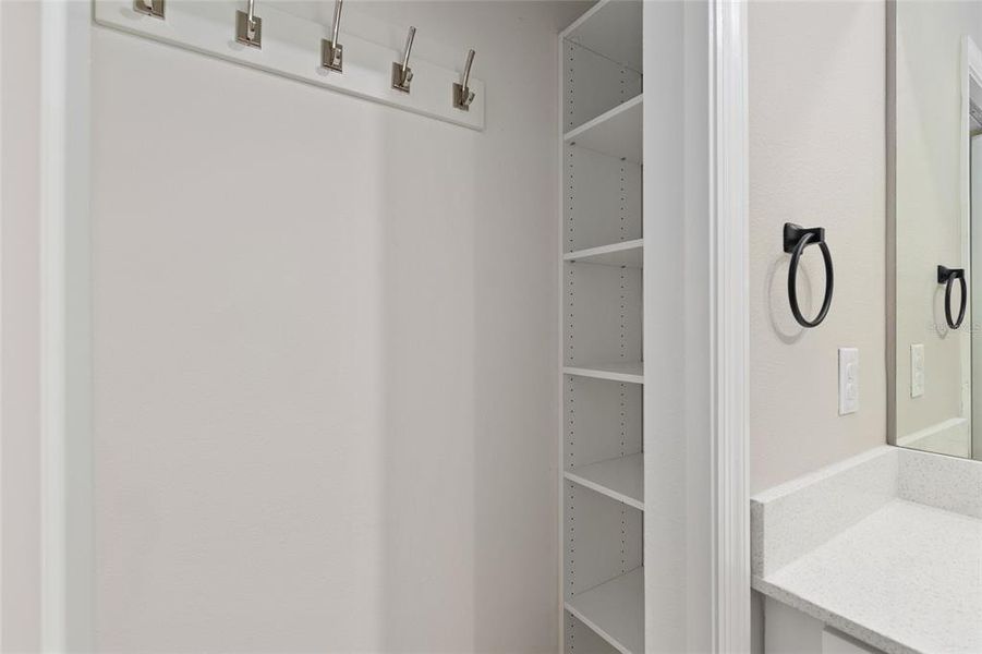 Linen closet in bathroom2 en-suite