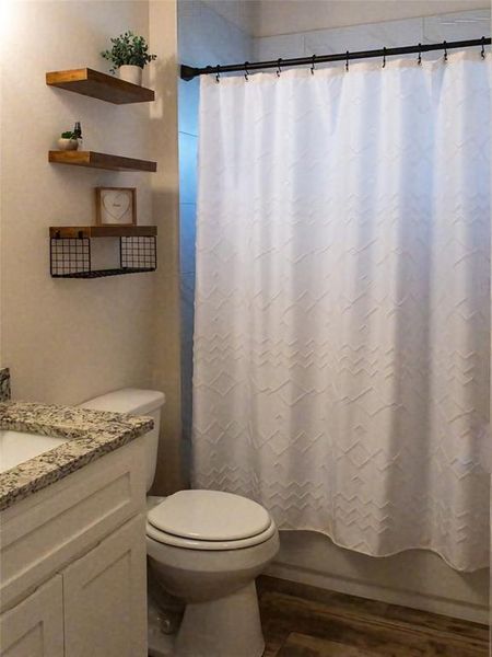 Furnished interior view inside a new home in , Tolar (Image 26). Furnished interior view inside a new home in , Tolar (Image 26).