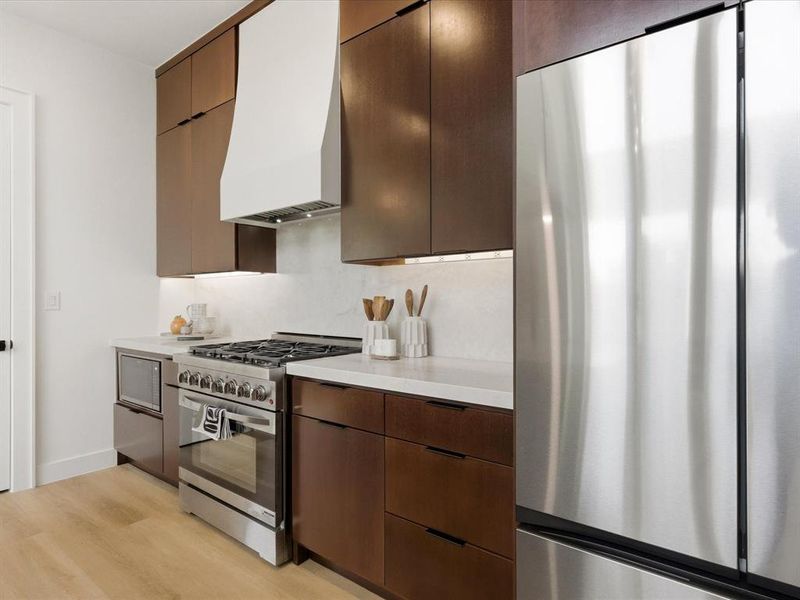 Furnished interior view inside a new home in , Dallas (Image 24).