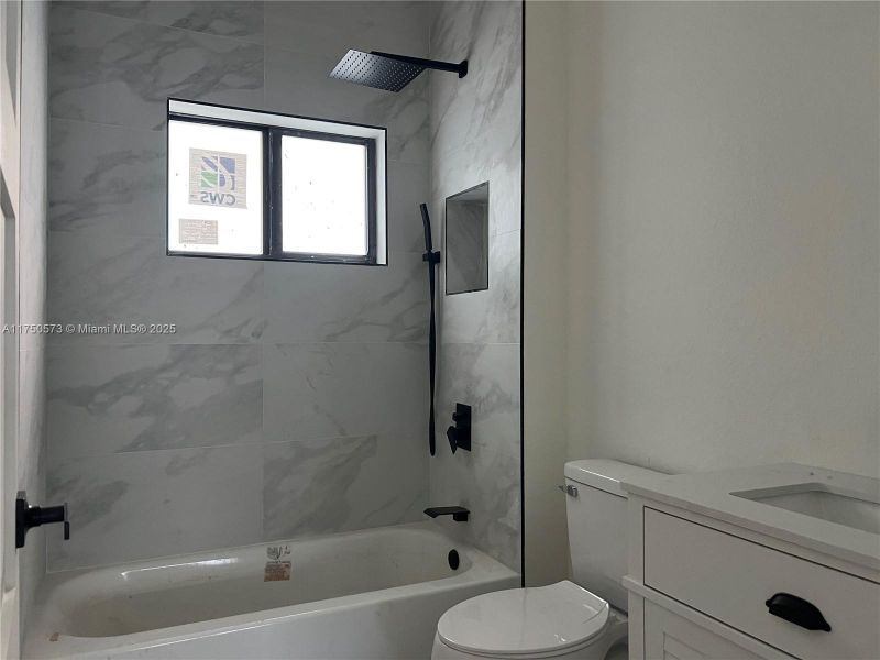 Image 8 of a home in . Image 8 of a home in .