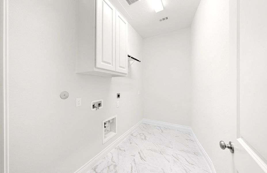 Spacious, unfurnished interior of a new home in Audubon 60′, Magnolia (Image 42).