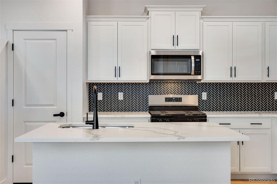 Furnished interior view inside a new home in Horizon Uptown, Aurora (Image 13). Furnished interior view inside a new home in Horizon Uptown, Aurora (Image 13).