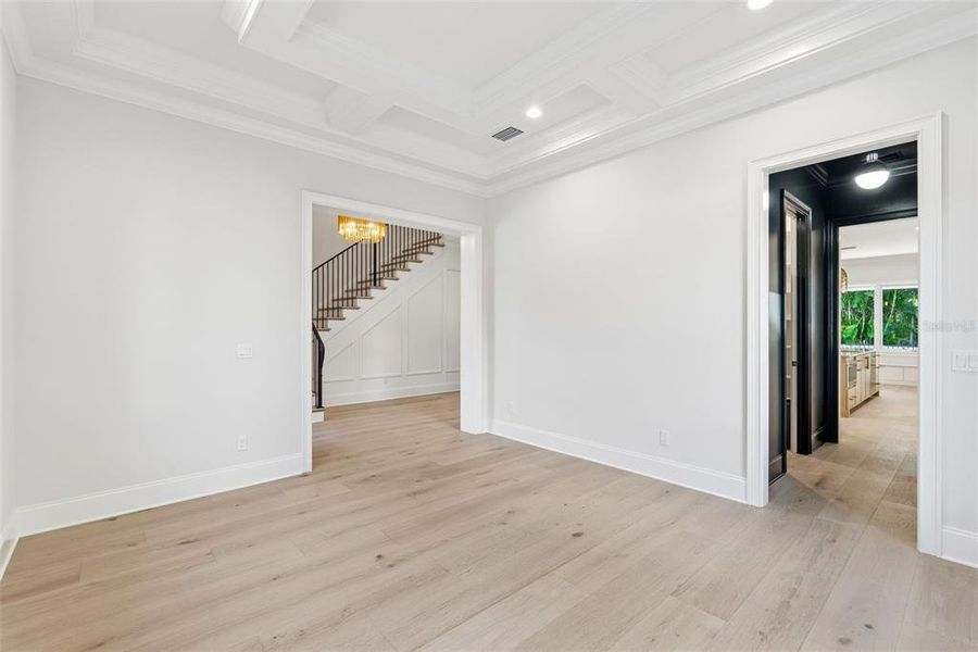 Spacious, unfurnished interior of a new home in , St. Petersburg (Image 64). Spacious, unfurnished interior of a new home in , St. Petersburg (Image 64).