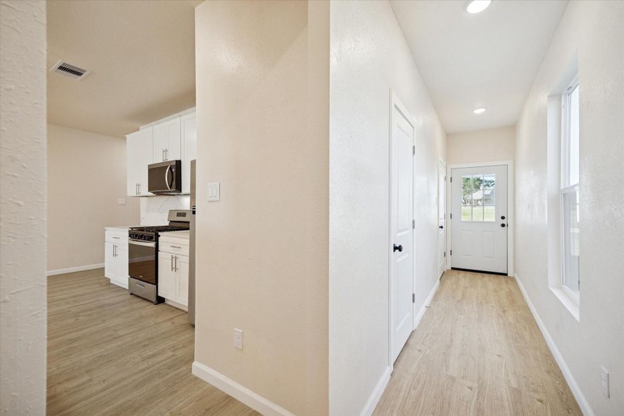 Spacious, unfurnished interior of a new home in , Montgomery (Image 18).