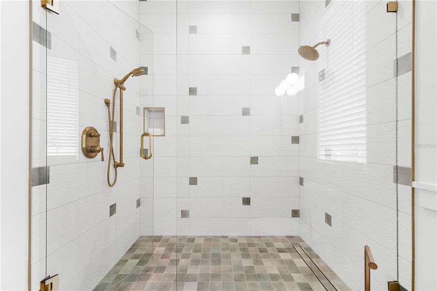 Image 69 of a home in .