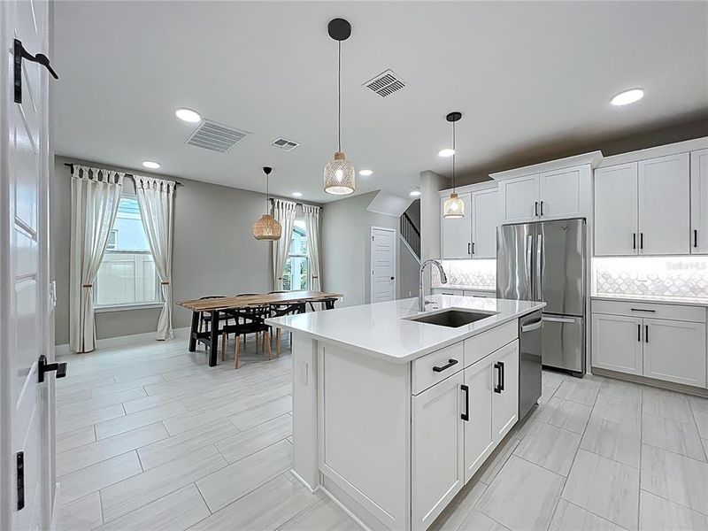 Furnished interior view inside a new home in , Winter Garden (Image 41).