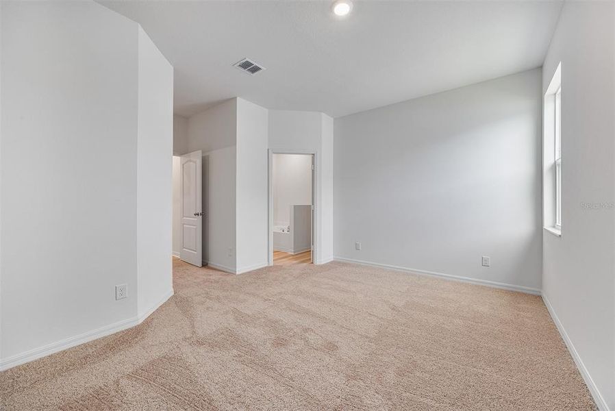 Spacious, unfurnished interior of a new home in Poinciana, Poinciana (Image 19). Spacious, unfurnished interior of a new home in Poinciana, Poinciana (Image 19).