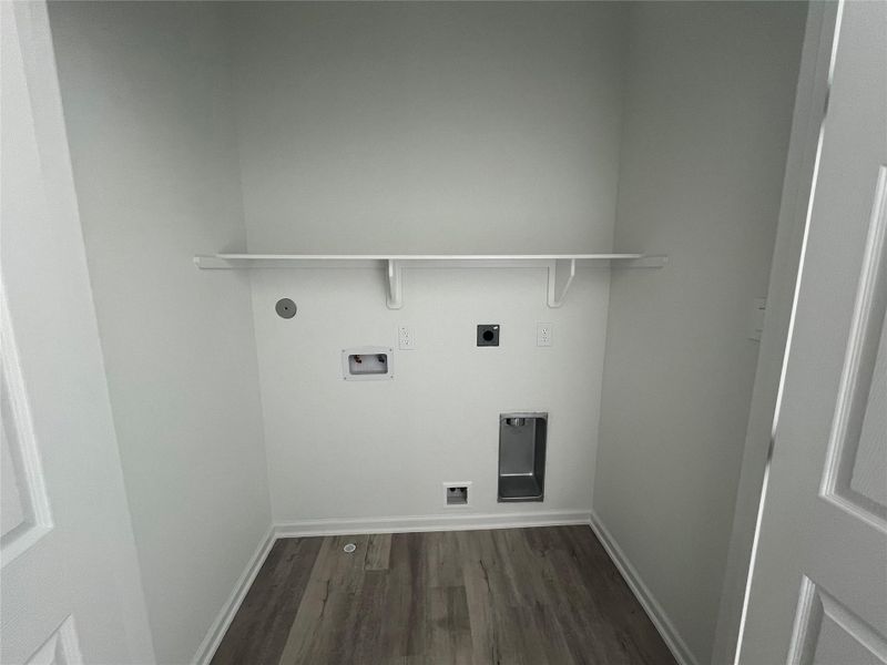 Washer / Dryer closet