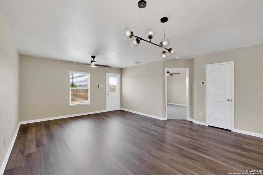 Spacious, unfurnished interior of a new home in Savannah Place, San Antonio (Image 21). Spacious, unfurnished interior of a new home in Savannah Place, San Antonio (Image 21).