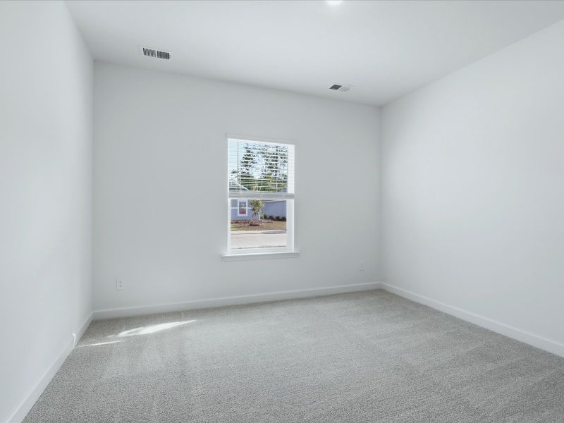 Spacious, unfurnished interior of a new home in Crown Pointe, Georgetown (Image 12).