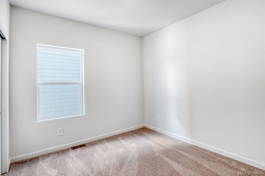 Spacious, unfurnished interior of a new home in Eastcreek Farm, Thornton (Image 10).