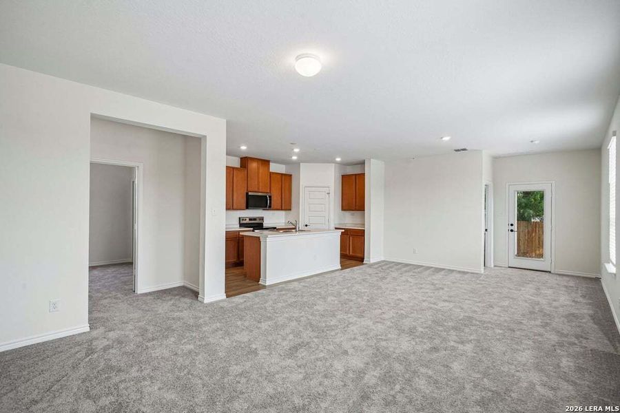 Spacious, unfurnished interior of a new home in The Granary - Heritage Collection, San Antonio (Image 20).