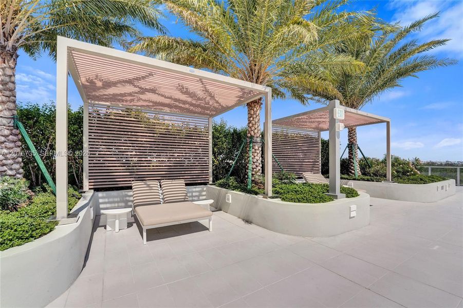 Community amenities in , North Miami (Image 97).