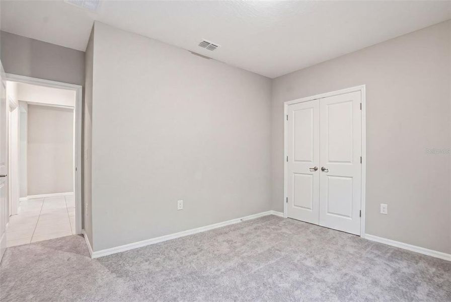 Spacious, unfurnished interior of a new home in , Homosassa (Image 26).