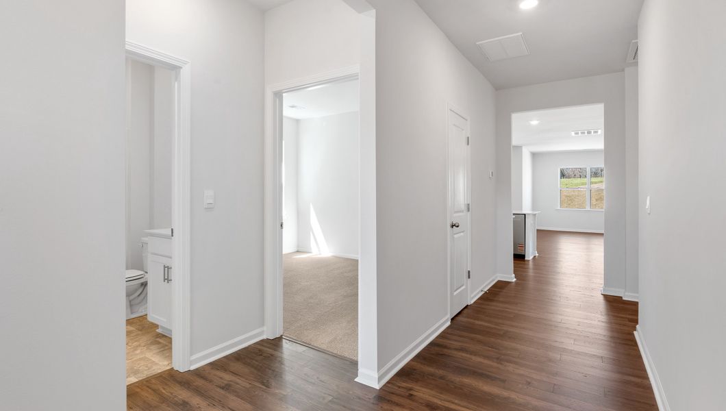 Spacious, unfurnished interior of a new home in Hunters Ridge, Woodruff (Image 15). Spacious, unfurnished interior of a new home in Hunters Ridge, Woodruff (Image 15).