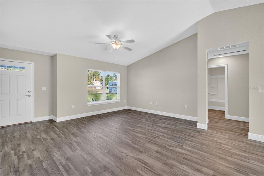 Spacious, unfurnished interior of a new home in , Ocala (Image 15).